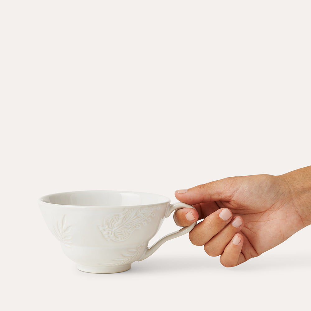 Arabesque Cup with Handle | White