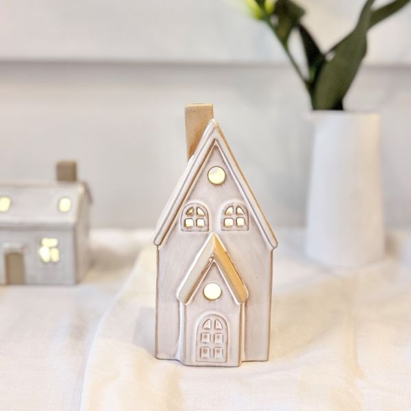 Lucia Snow House with Light | 8x7x17cm