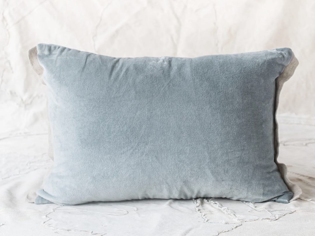 Medicis Cushion & Insert | Lichen | 35 x 50cm