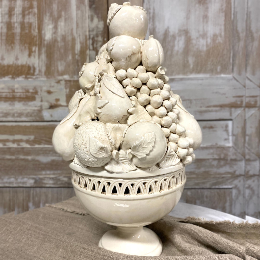 Large ceramic fruit outlet