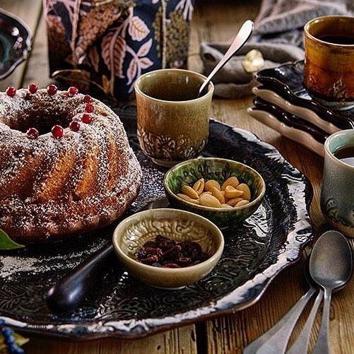 Arabesque Pizza Server | Fig