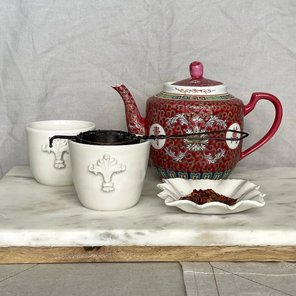 Witt | Ceramic Acanthus Small Cup - Suzie Anderson Home