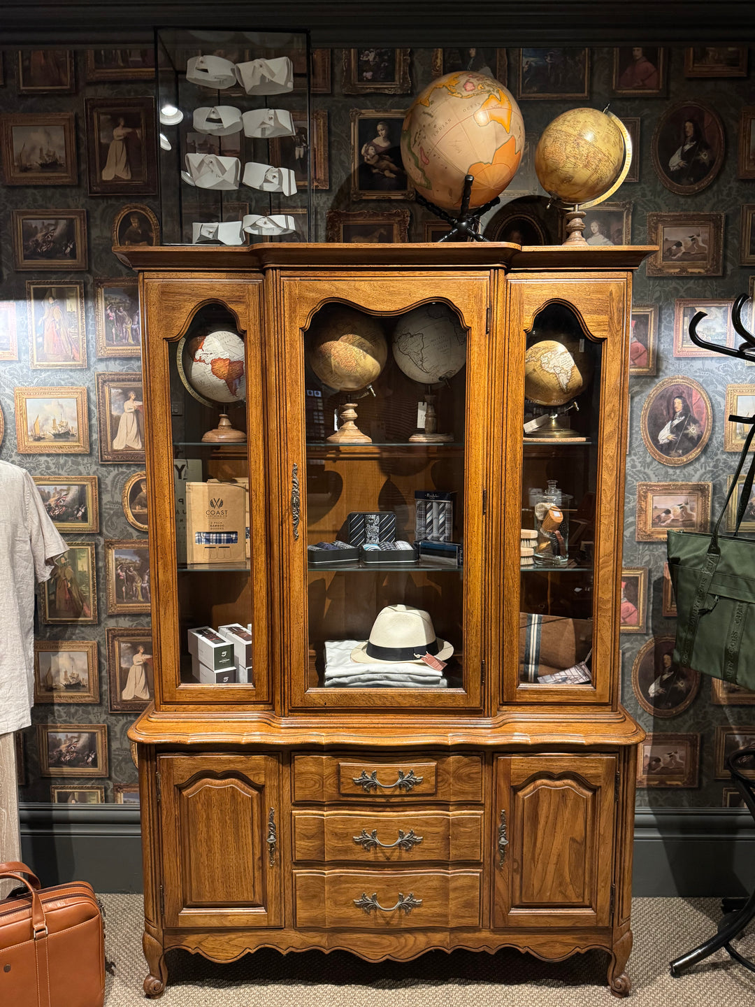 ESTATE | Thomasville American Oak Vintage Credenza and Hutch | As Is Condition