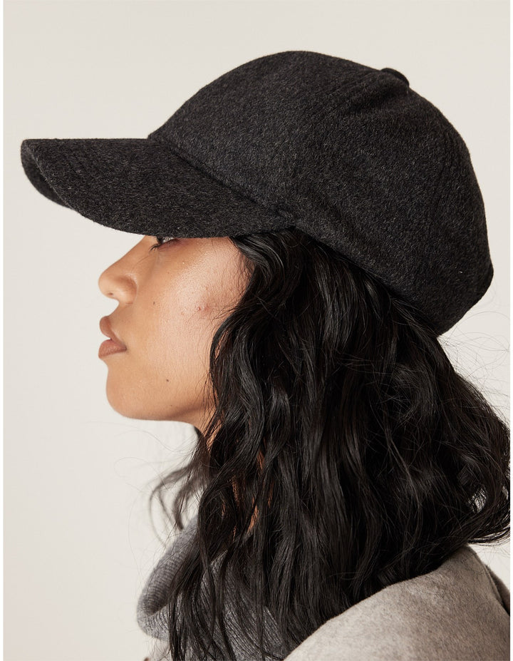 Cable | Wool Cashmere Cap | Charcoal