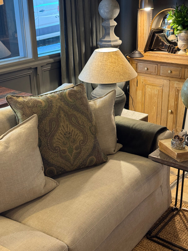 Boyac De Le Luona / Raffles Amazon CUSTOM Cushion & Insert | 55x55cn