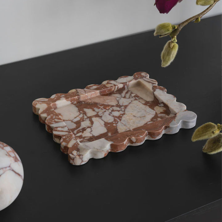 Palace Scalloped Marble Tray | Medium | Brown Calacatta