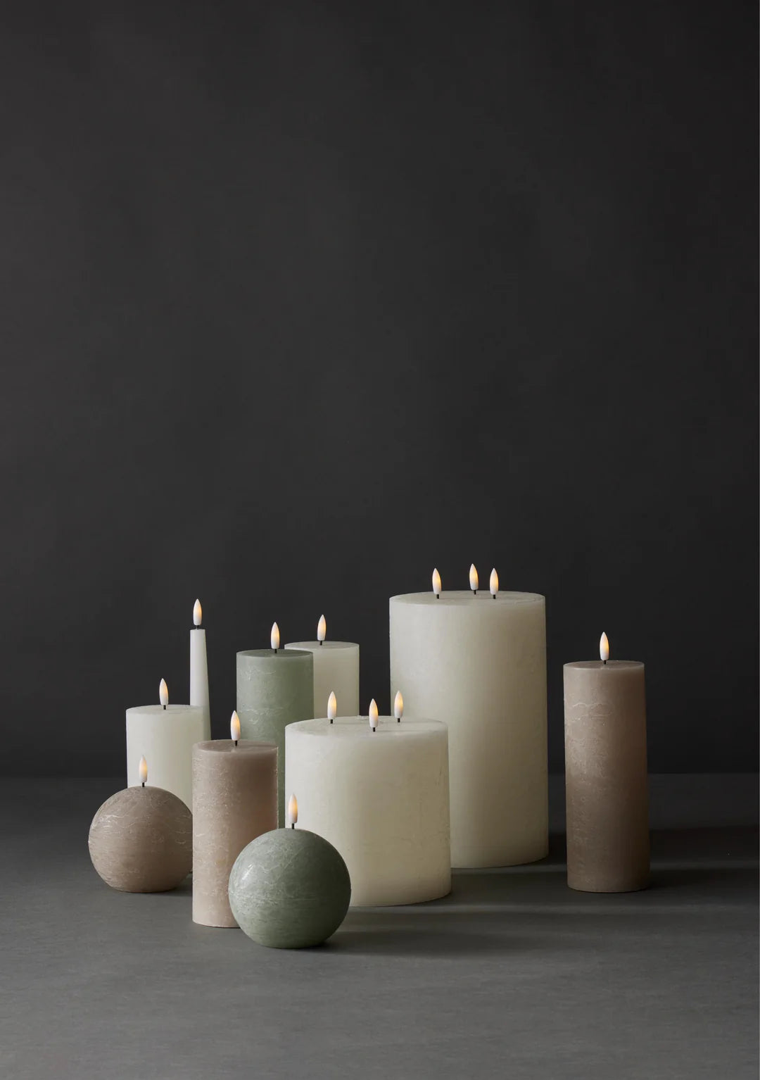 Hughe LED Pillar Candle | Green | 15cm