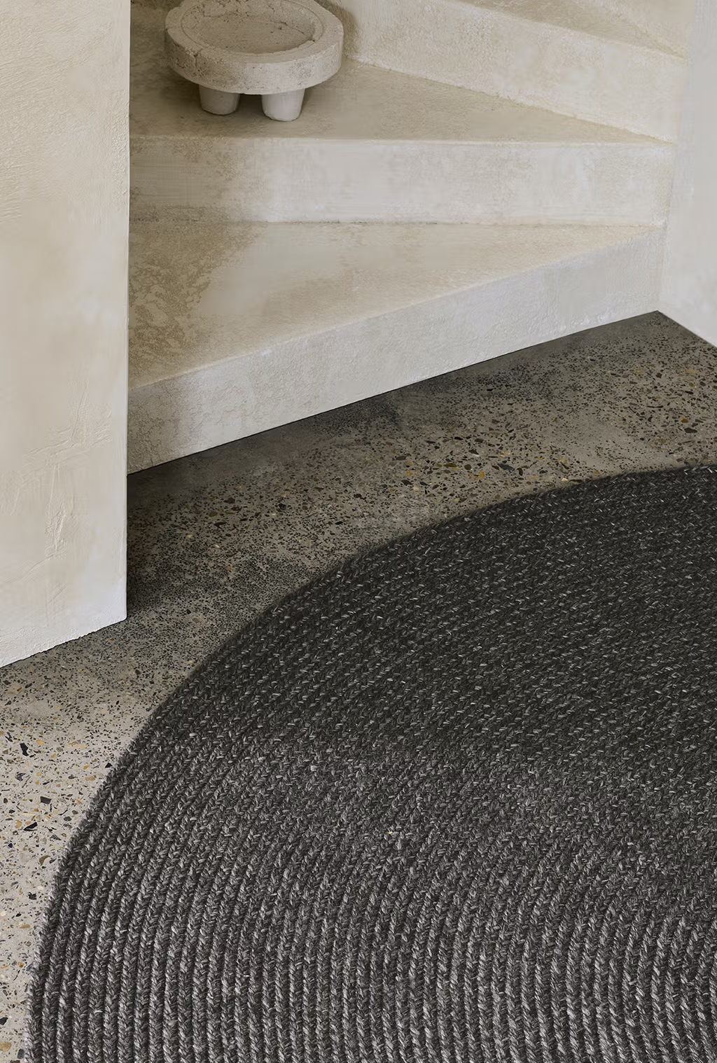 Armadillo Braid Wool/Viscose Round Rug | Charcoal *Dropship Only*