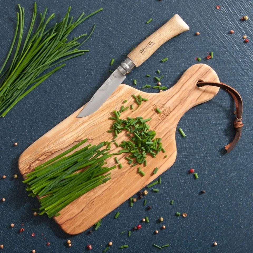 Berard | Olive Wood Cutting Board w Handle | 26x12cm