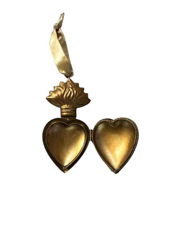Hanging Locket Sacred Heart Ornament
