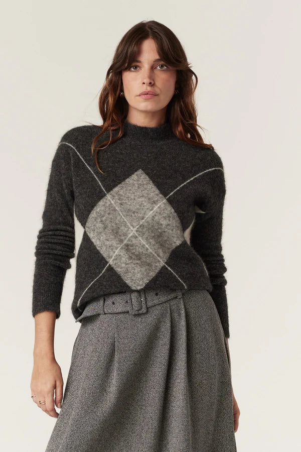 Cable | Aberdeen Argyle Jumper | Charcoal