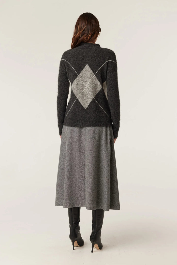 Cable | Aberdeen Argyle Jumper | Charcoal