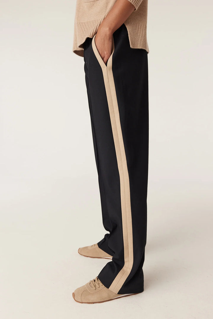 Cable | Leah Pant | Navy
