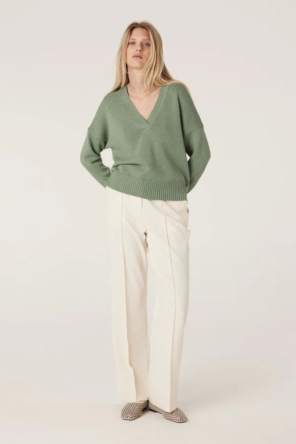 Cable | Flax V Jumper | Field Green