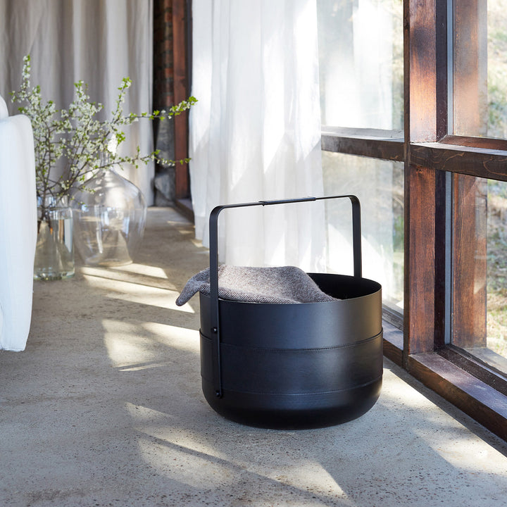 Eldvarm Emma Wood Basket | Noir