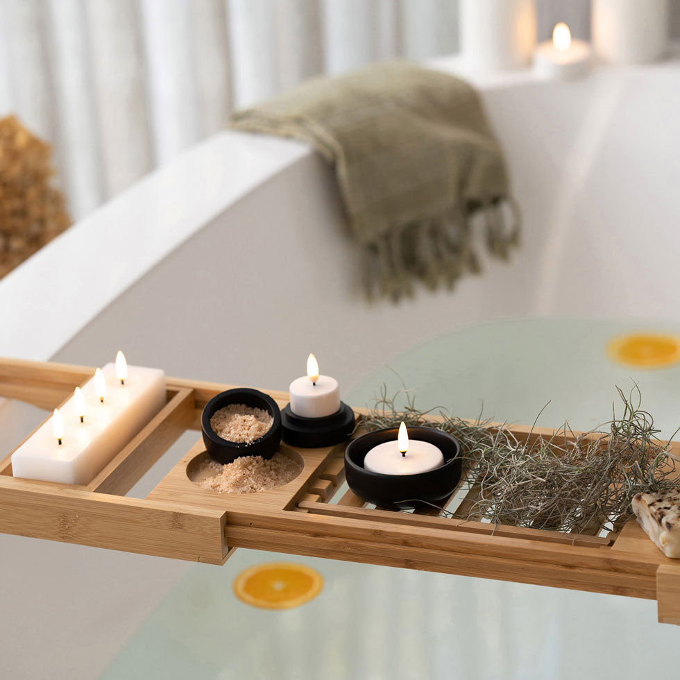 Nordic White Smooth | Flameless Maxi Tealight Candle | Remote Controllable