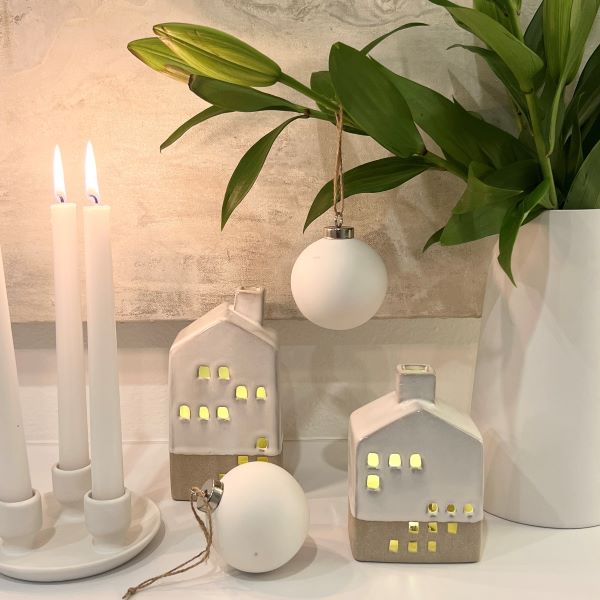 Lucia hanging Ball | Matt | 9cm