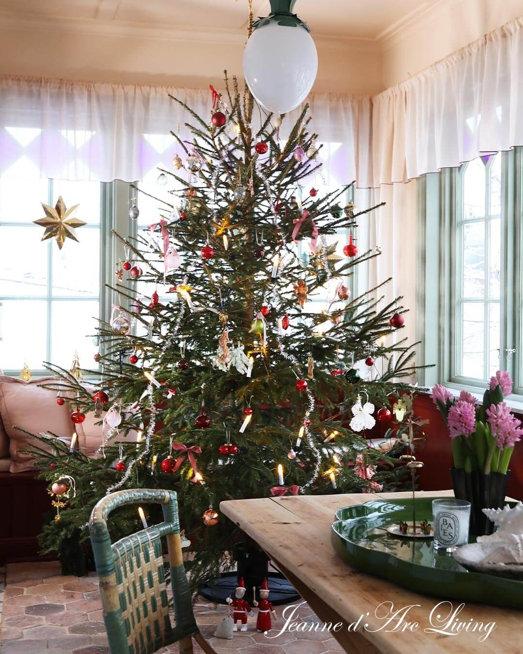 Wonderful Christmas Season 2025 | Jeanne d'Arc Living Magazine