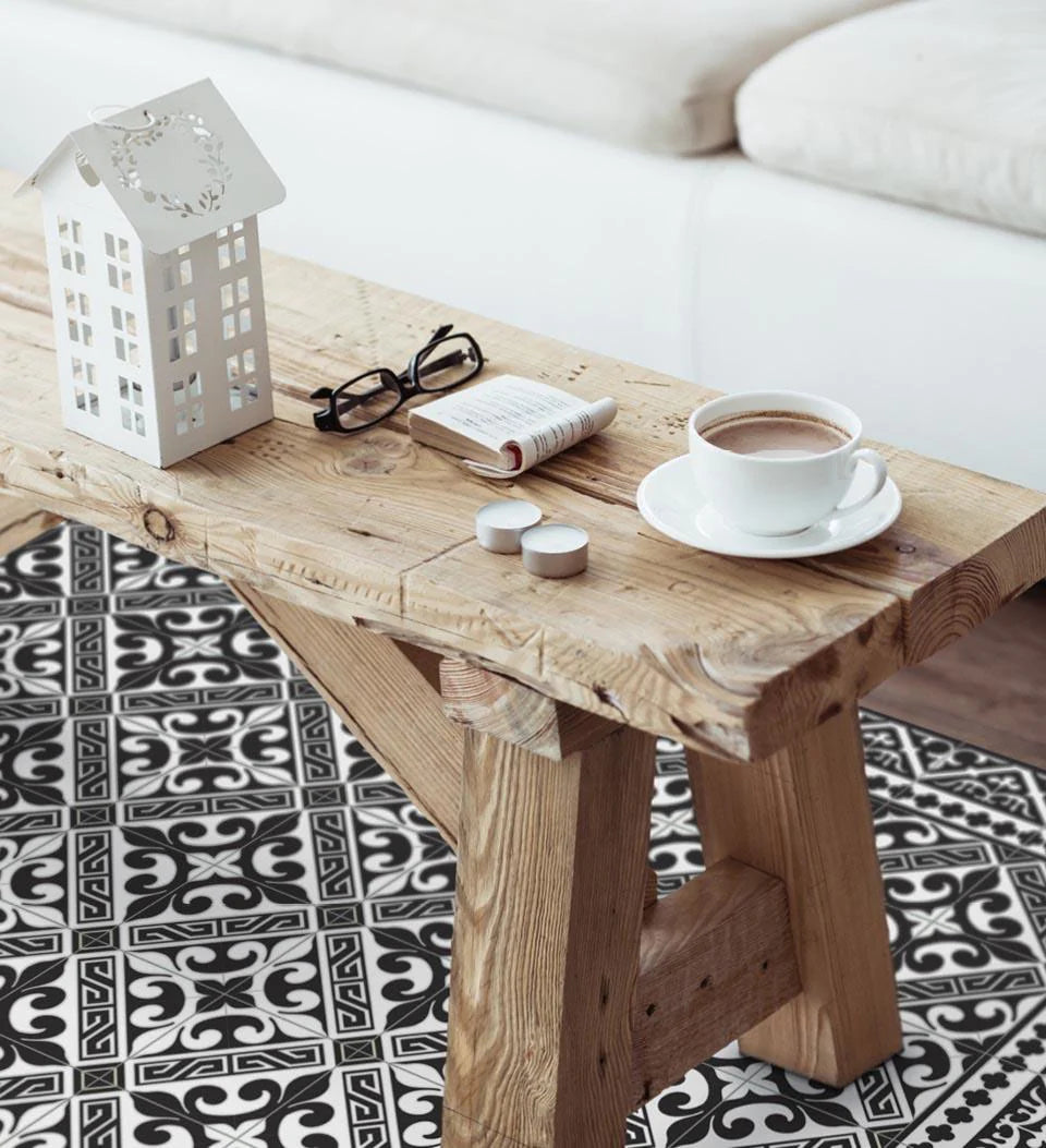 Flor De Lis Black &amp; White Vinyl Mat