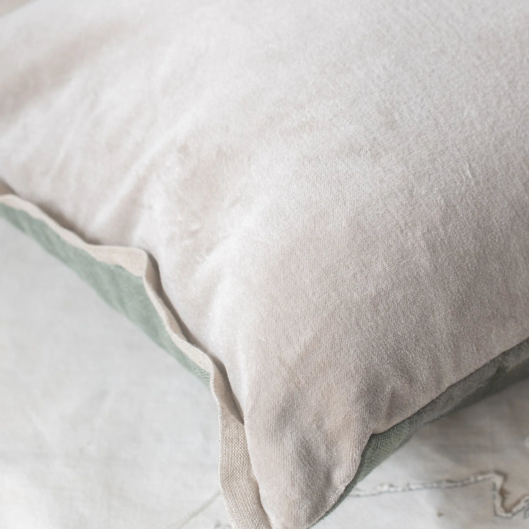 Manosque Cushion & Insert | Linen/Velvet Back | 40x55