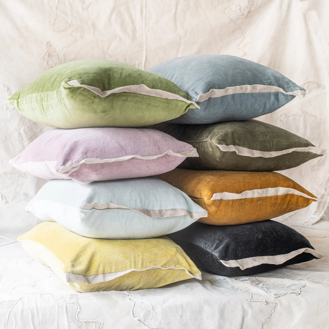 Medicis Velvet Cushion & Insert | Rose | 35 x 50cm