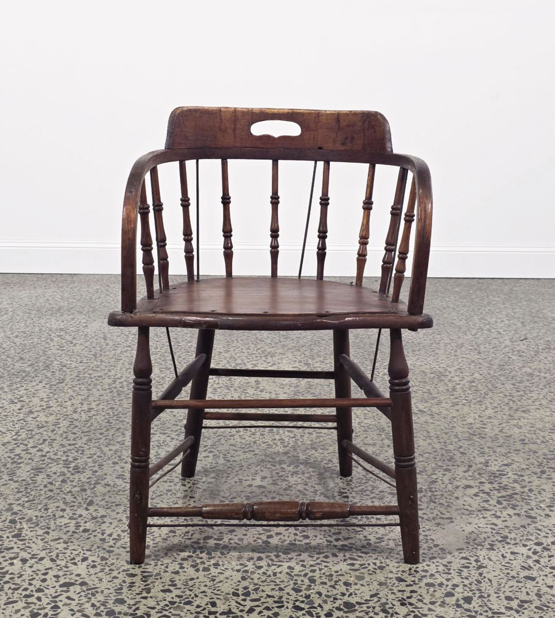 Early C20th Spindle-Back Armchair (77 x 52 x 47cm)