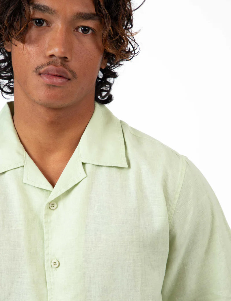 Simple | Cuban Linen Short Sleeve Shirt | Fog Green