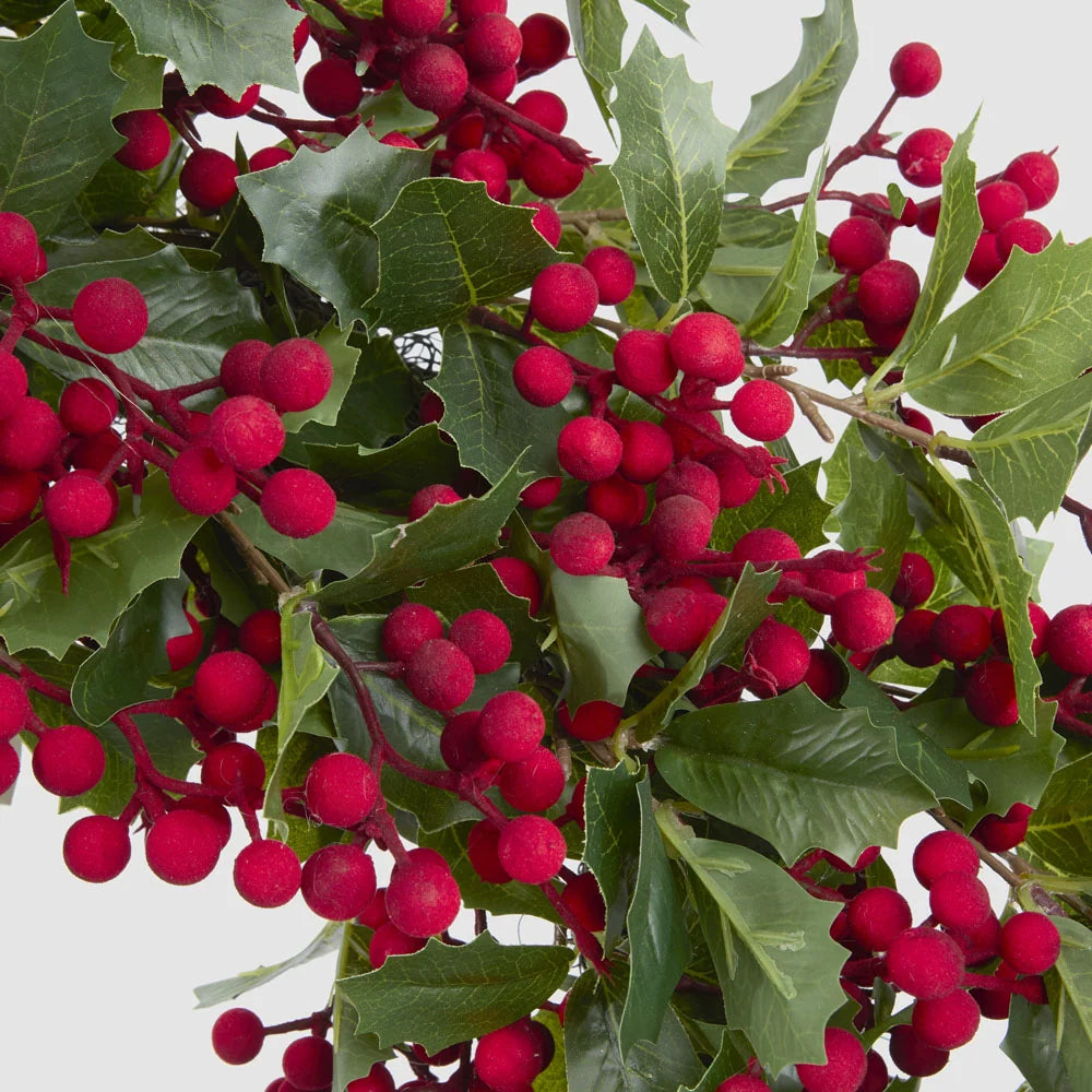 Verdant Holly Leaf Wreath