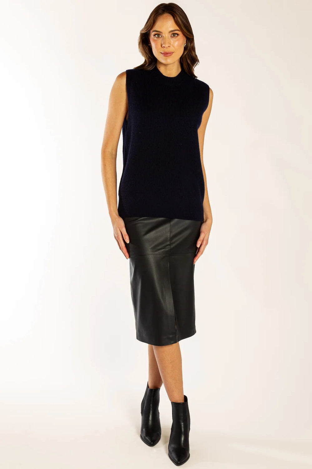 Bow & Arrow Ribbed Vest – Navy Merino Wool Cashmere - Suzie Anderson Home