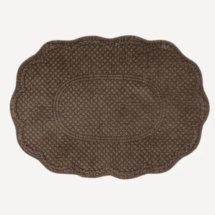 Renata Quilted Cotton Scalloped Placemat | Brown