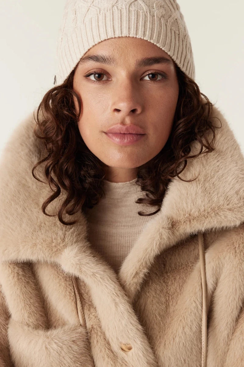 Cable | Franzi Faux Fur Jacket | Camel - Suzie Anderson Home