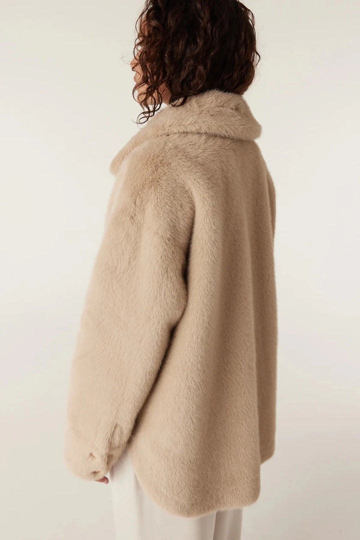 Cable | Franzi Faux Fur Jacket | Camel - Suzie Anderson Home