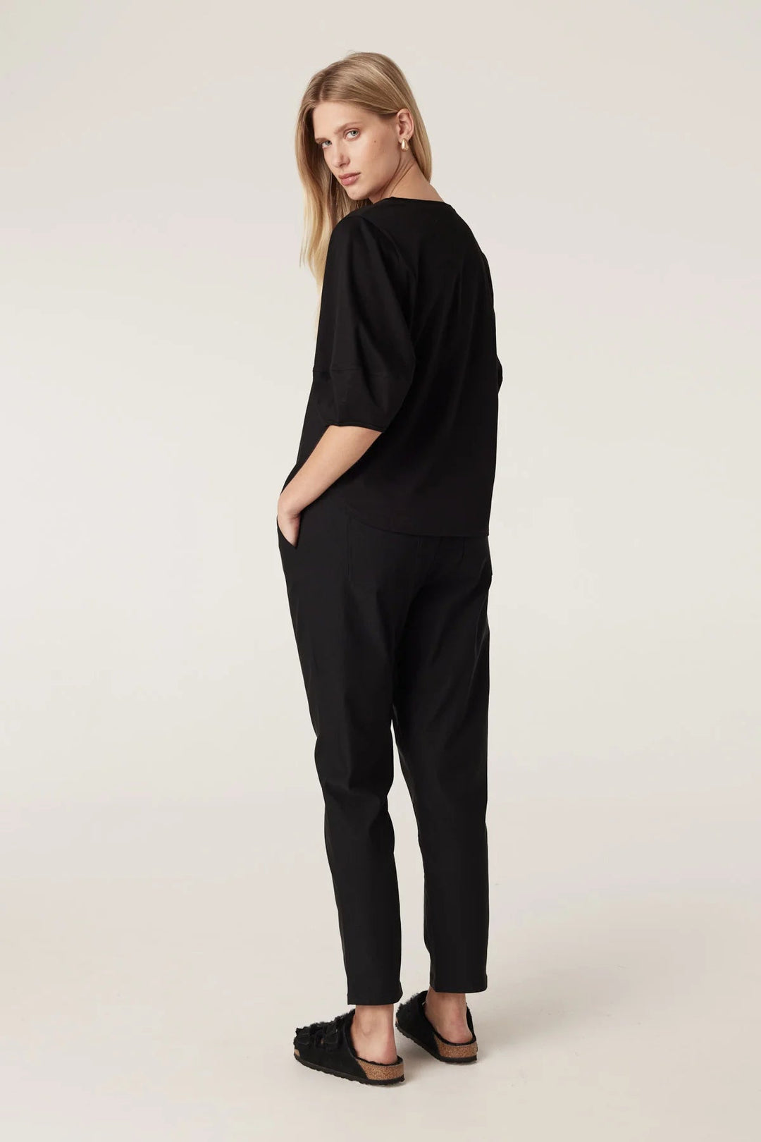 Cable | Pima Lantern Sleeve Top | Black - Suzie Anderson Home