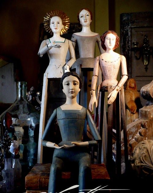 Antoinette Decorative Figurine