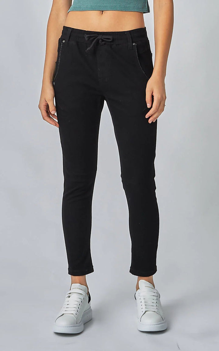 Dricoper | Active Black Jeans - Suzie Anderson Home