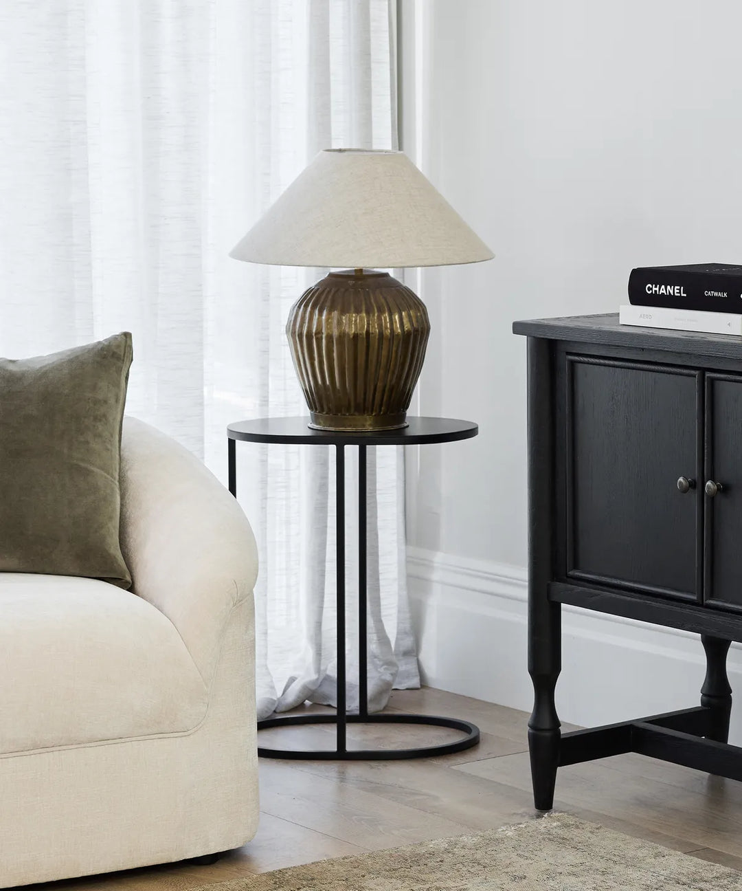 Oval Couch Side Table | Black
