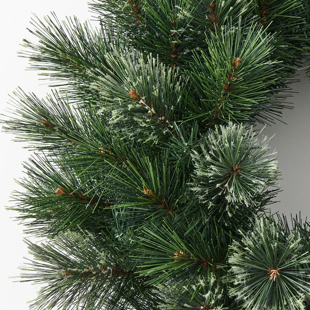 Alaskan Pine Wreath 61cm
