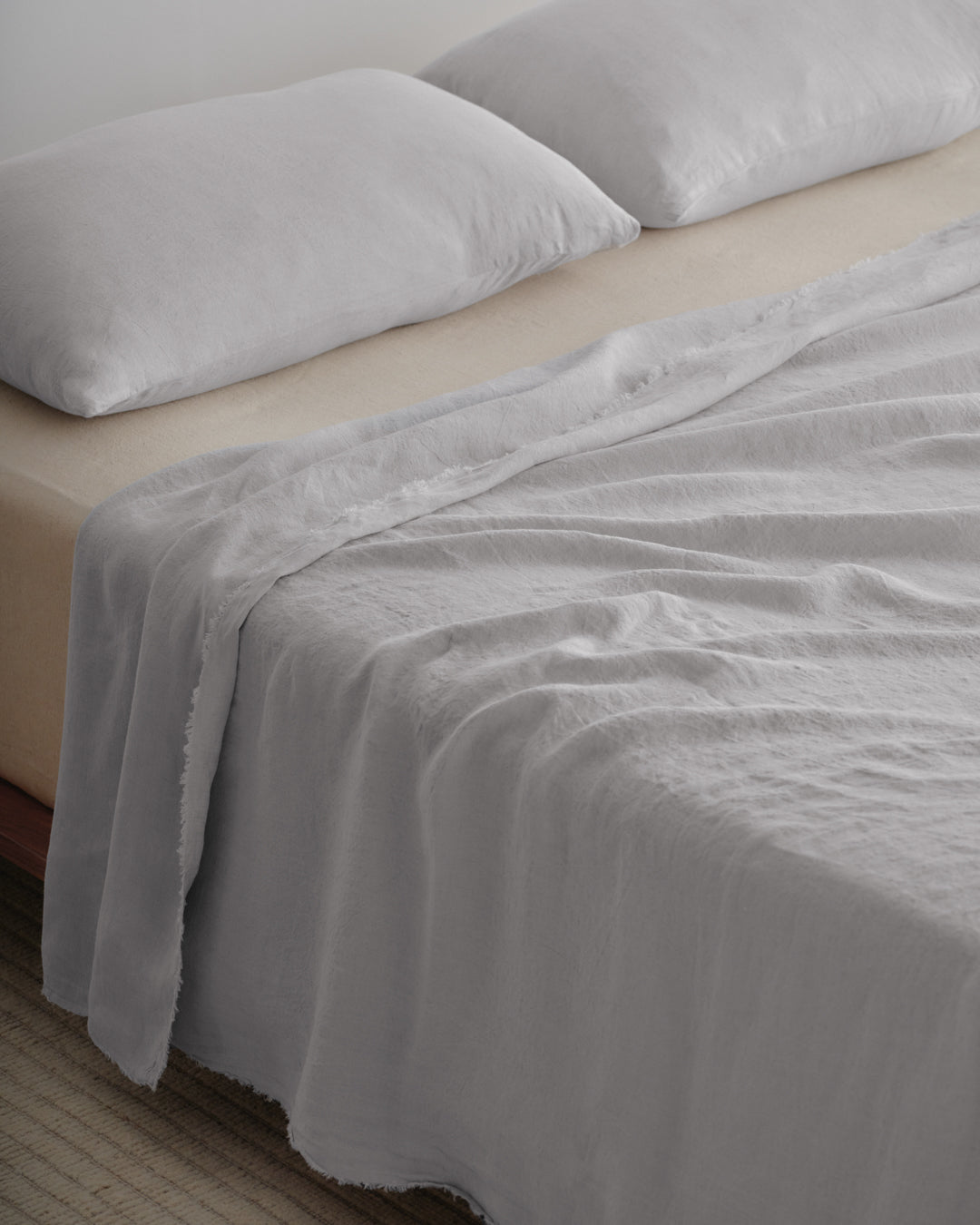 Flocca Flat Sheet | Fog - Suzie Anderson Home