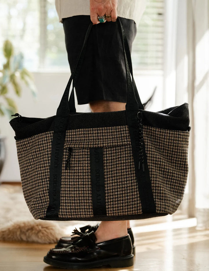 Simple | Jasper Houndstooth Weekender Bag | Charcoal/Tan