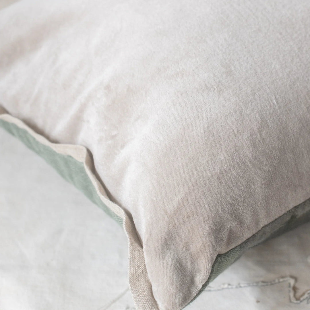 Manosque Cushion & Insert | Linen/Velvet Back | 40x55 - Suzie Anderson Home