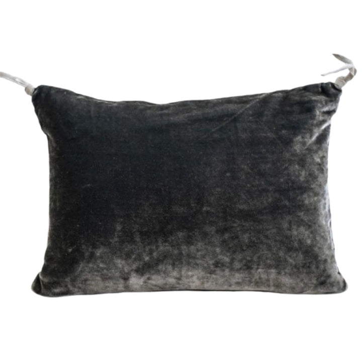 Petit Silk Velvet Pillow | 25x35cm | Metal