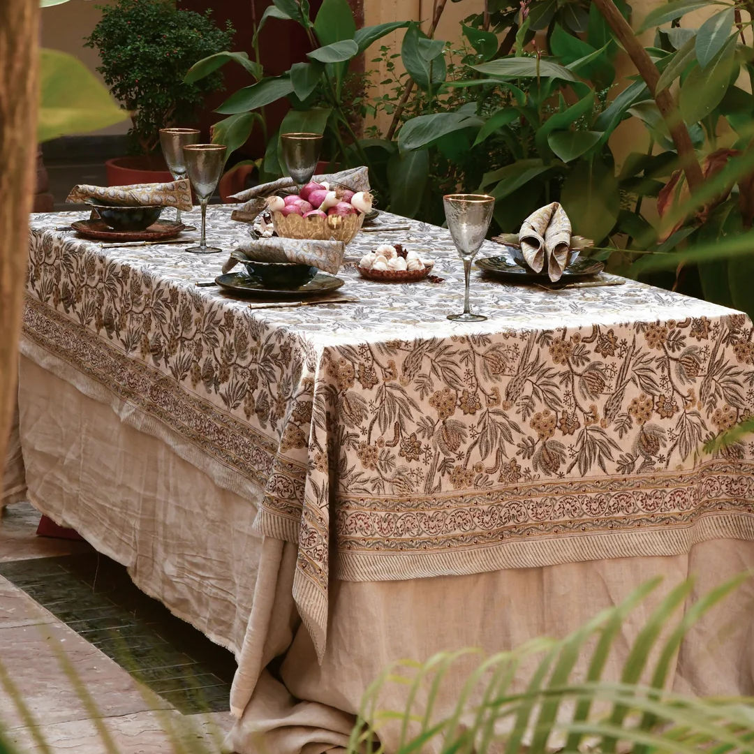 Parrot Linen Tablecloth | Blue | 150 x 350cm