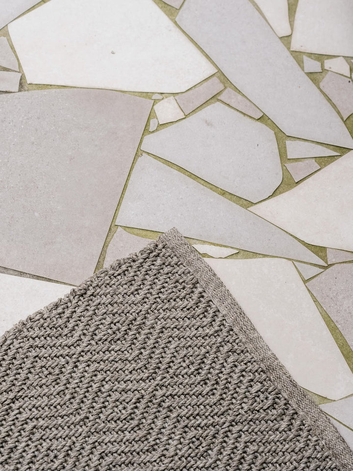 Pewter Trellis Weave Indoor Outdoor Rug | Steve Cordony - Suzie Anderson Home