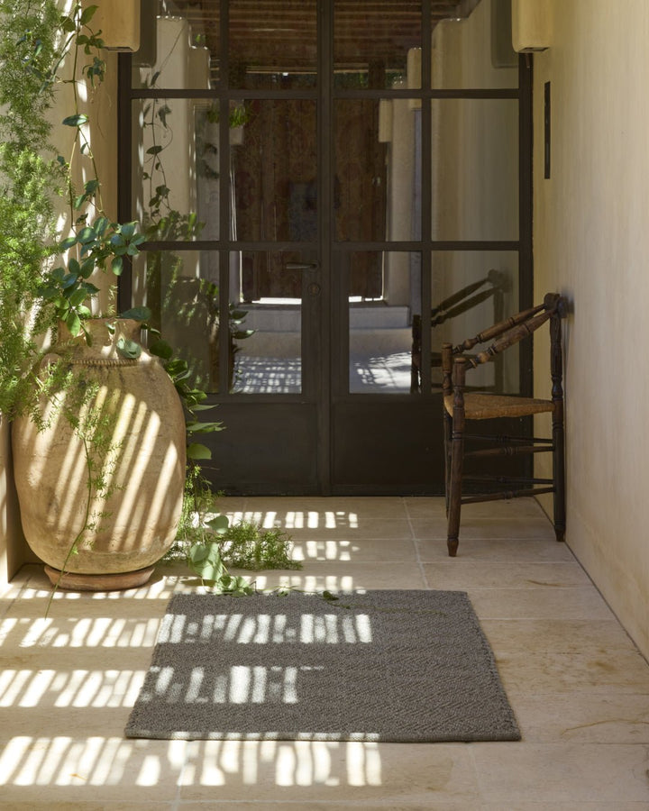 Pewter Trellis Weave Indoor Outdoor Rug | Steve Cordony - Suzie Anderson Home