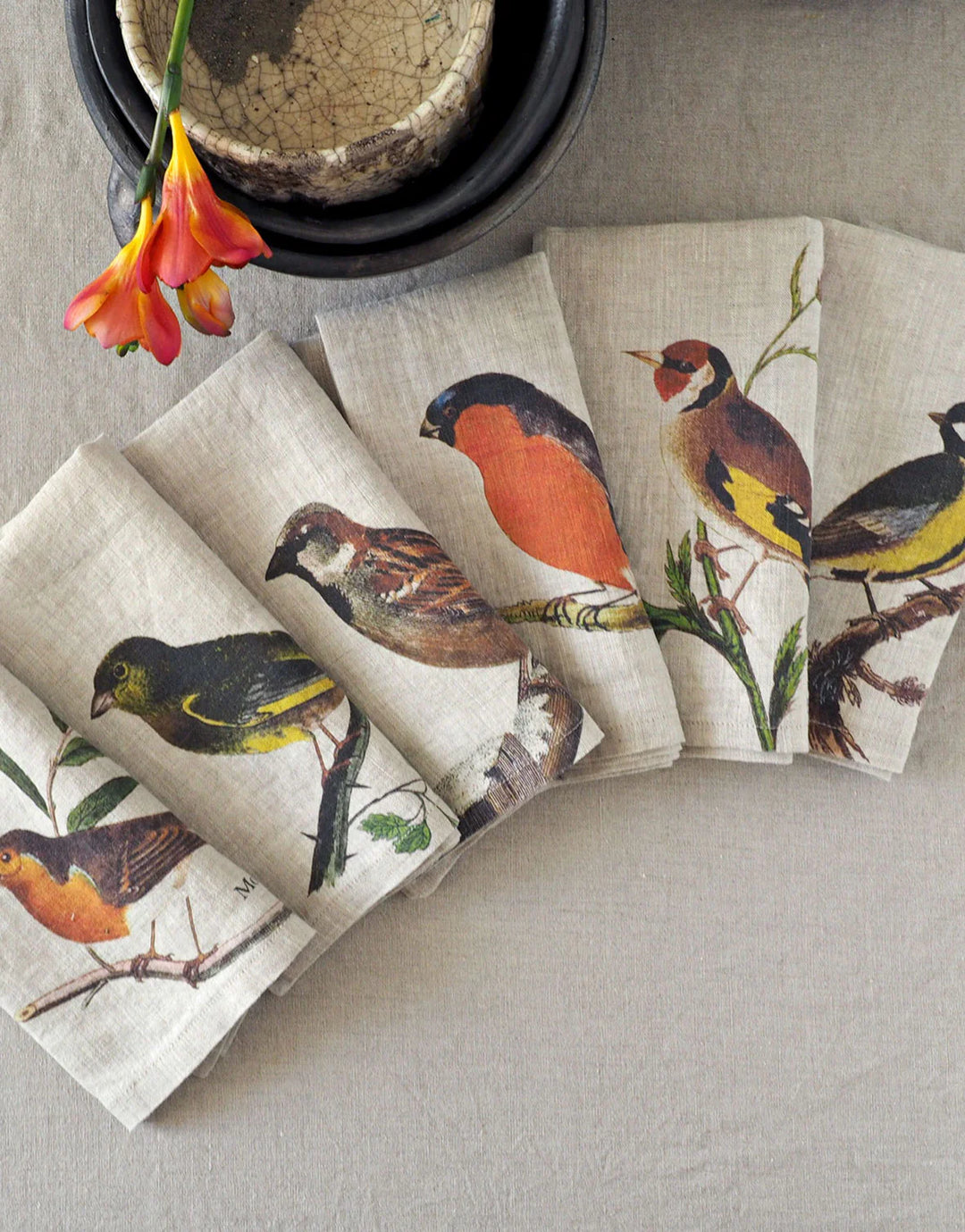Small Birds | Linen Napkins | Set of 6 mixed