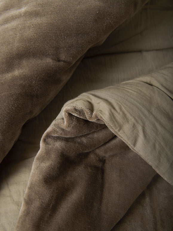 Cape Velvet Quilt | Doe | Queen 180x200cm