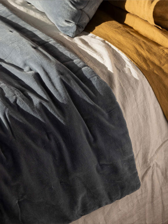 Cape Velvet Quilt | Cod | Queen 180x200cm
