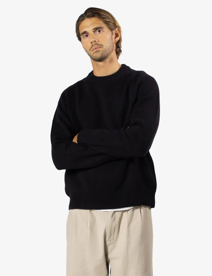 Simple | Fred Crew Knit | Black - Suzie Anderson Home