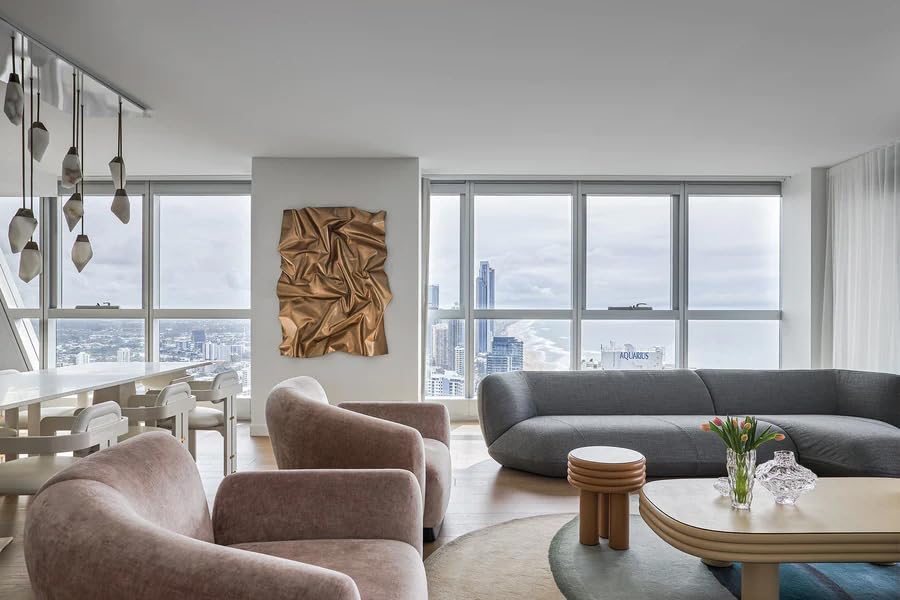 World's Best II: 50 Interiors From Around the Globe - Suzie Anderson Home