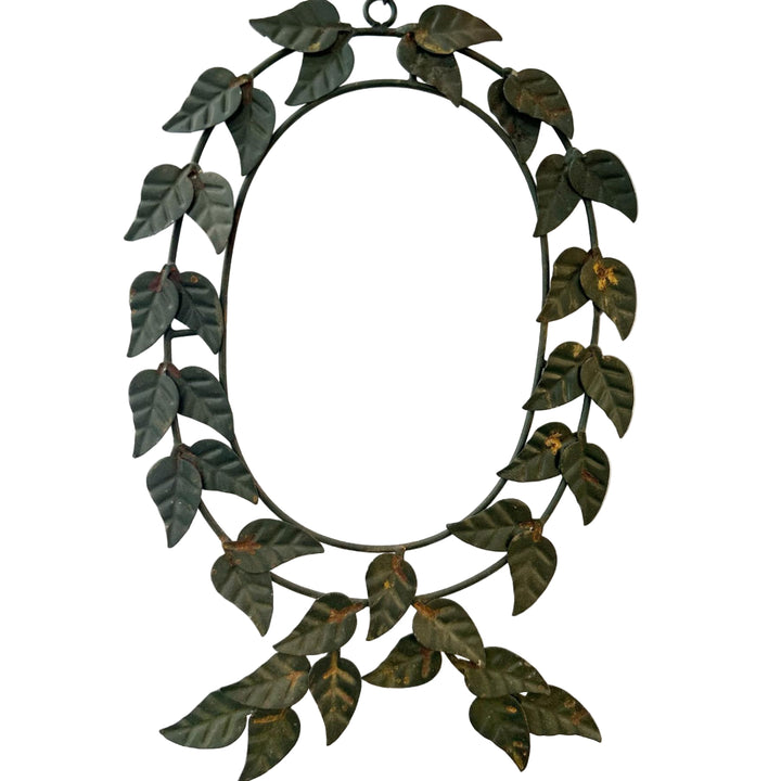 Green Ivy Leaf Vintage Wreath | Medium